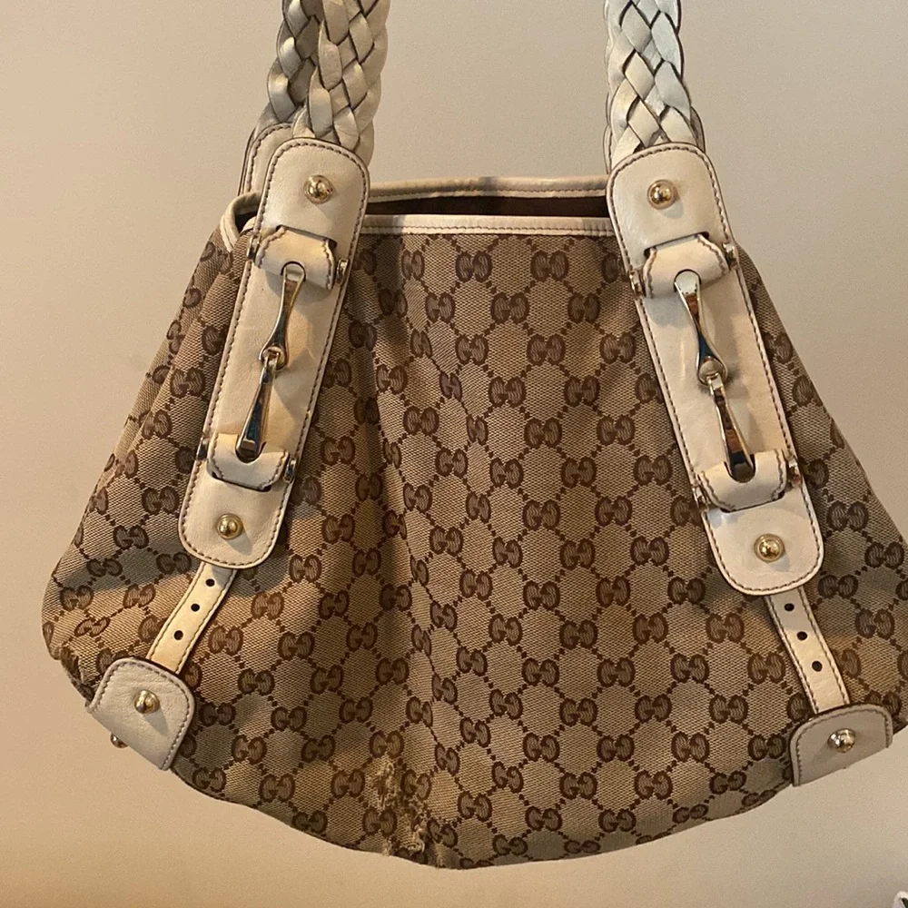 Gucci Handbag - Picture 10 of 10